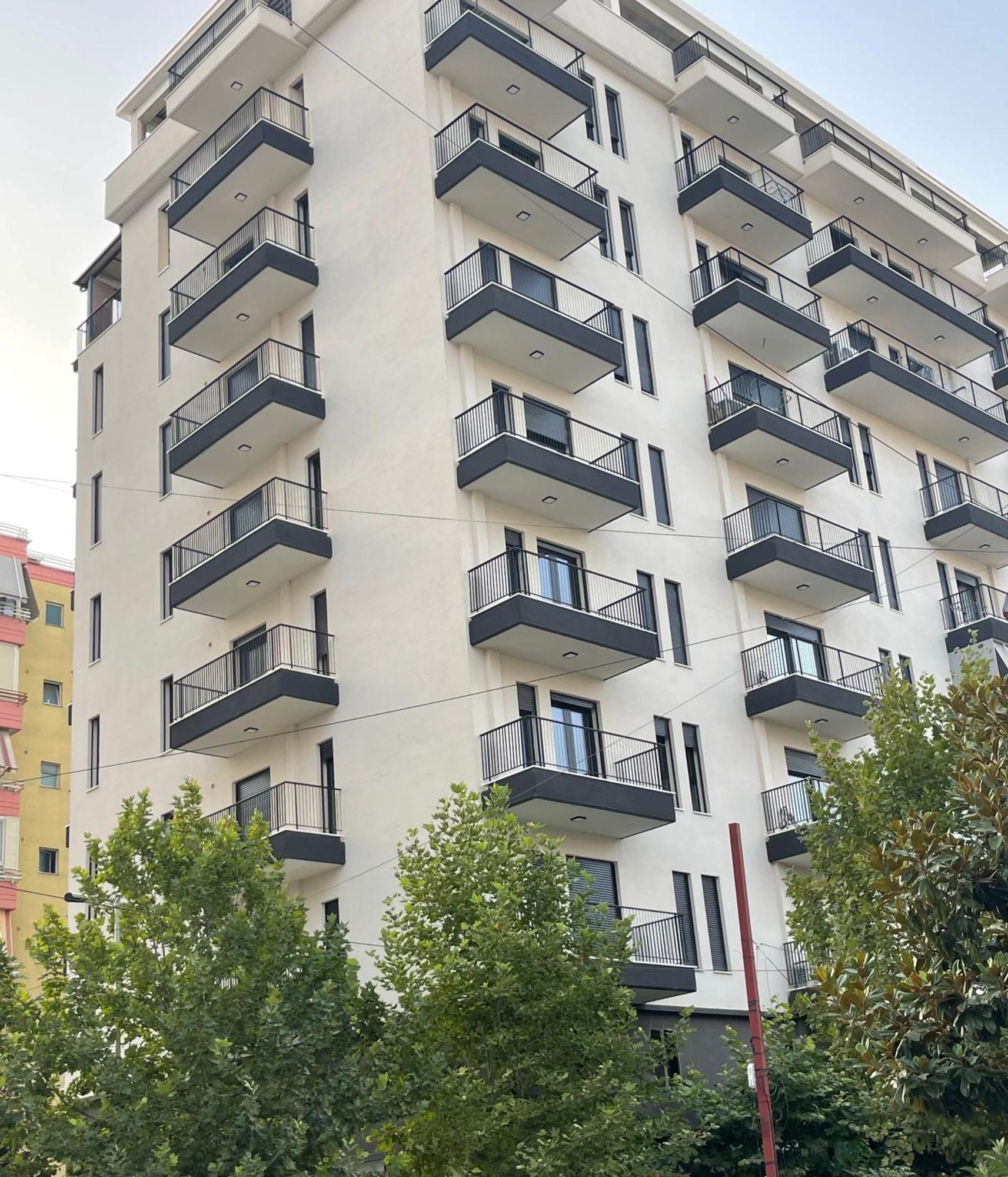 Modern Apartment In Central Vlore Exterior photo